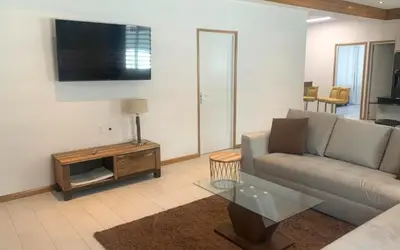 Foto van Keller Williams Suriname Houtbijstraat